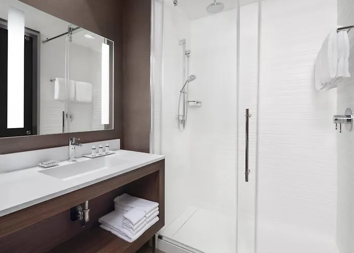 Hotel Ac By Marriott Clearwater 3*