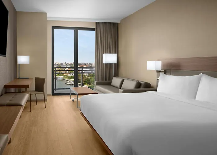 Hotel Ac By Marriott Clearwater 3*